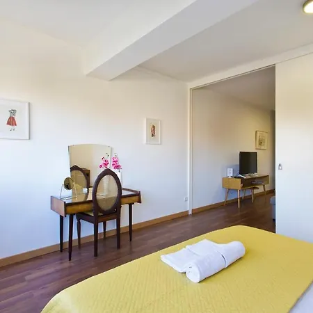 Aposentus - The First Apartment